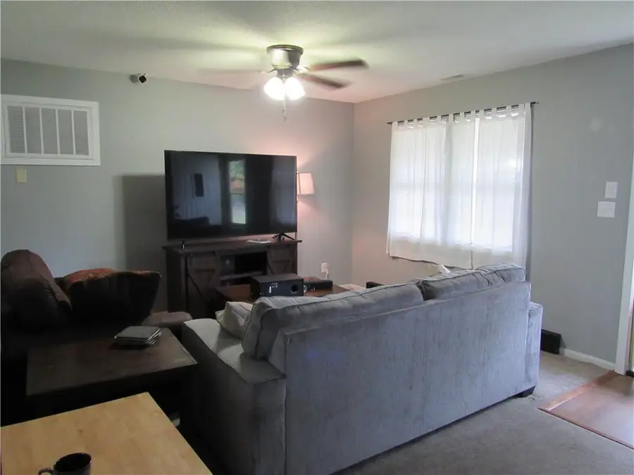 1208 E 19th Street, Sedalia, MO 65301 - #3