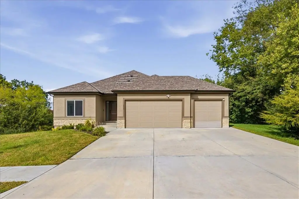 800 NW Hickory Ridge Drive, Grain Valley, MO 64029 - #1