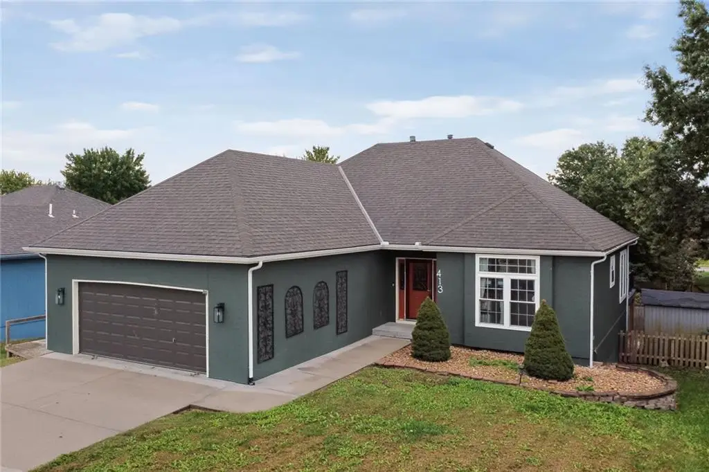 413 Shannon Avenue, Smithville, MO 64089 - #1