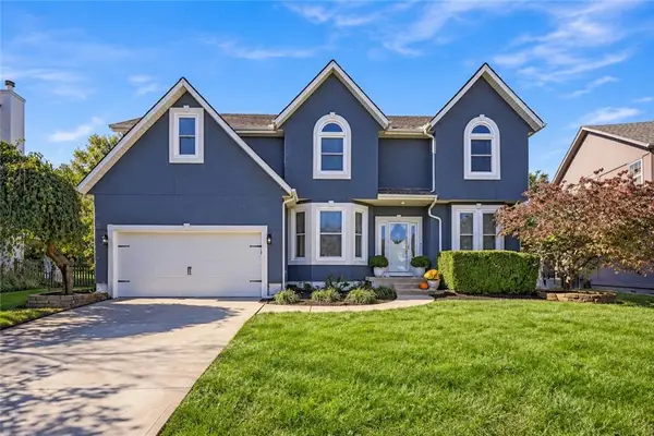 8517 W 145th Terrace, Overland Park, KS 66223