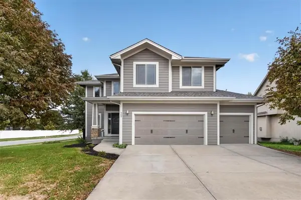 505 SW Webster Drive, Blue Springs, MO 64014