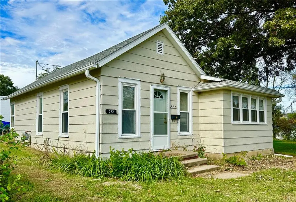 222 S Newton Street, Maryville, MO 64468 - #1
