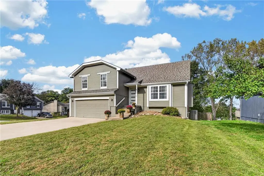 309 Shenandoah Drive, Raymore, MO 64083 - #1