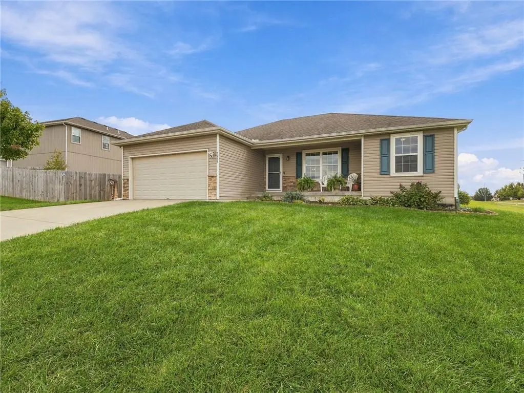 7305 E 143rd Street, Grandview, MO 64030 - #1
