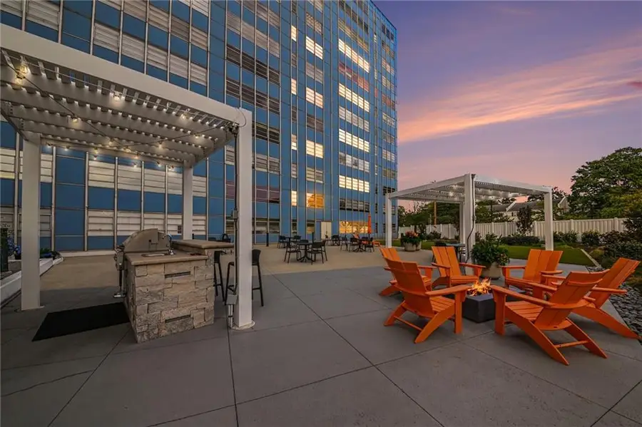 333 W Meyer Boulevard #310, Kansas City, MO 64113 - #3