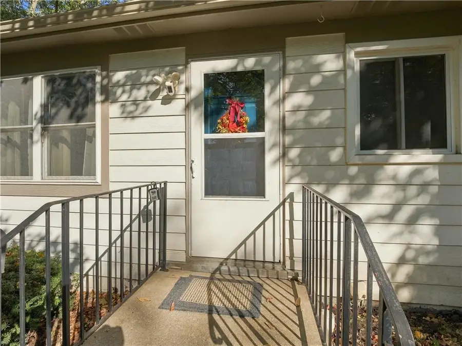 404 SW 2nd Street, Lees Summit, MO 64063 - #2