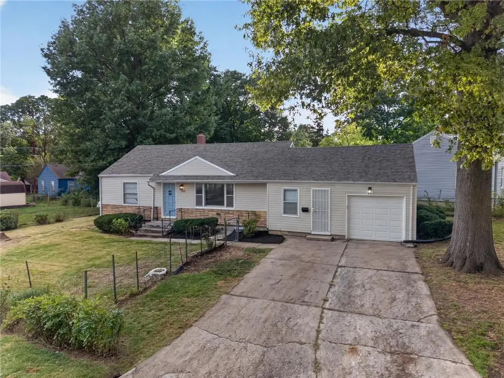3418 S Home Avenue, Independence, MO 64052 - #1