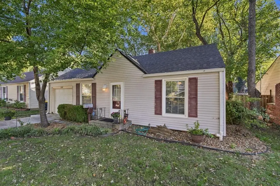 7709 Oak Street, Kansas City, MO 64114 - #2