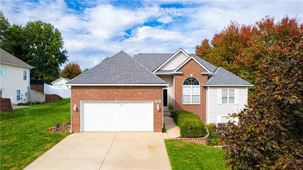 5204 Stoneridge Drive, St Joseph, MO 64507