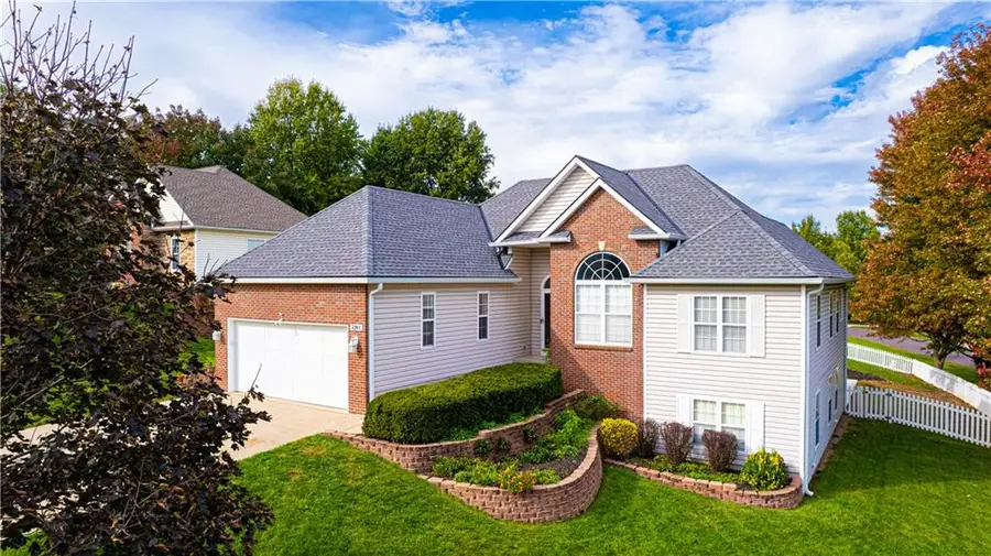 5204 Stoneridge Drive, Saint Joseph, MO 64507 - #2