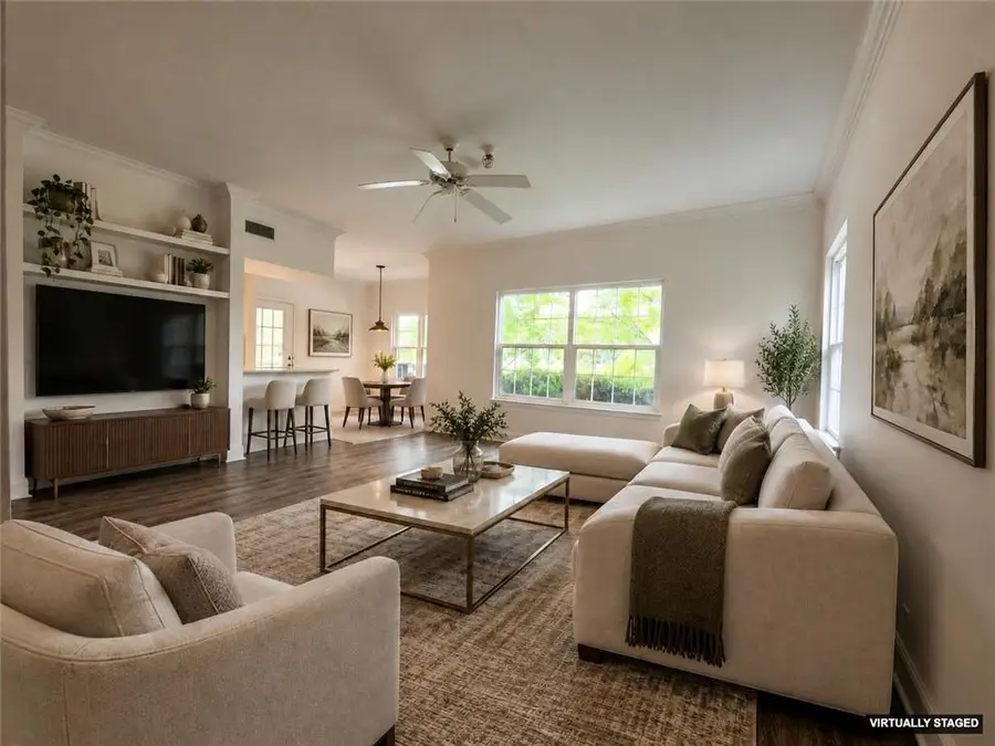 11630 Tomahawk Creek Parkway #J, Leawood, KS 66211 - #2
