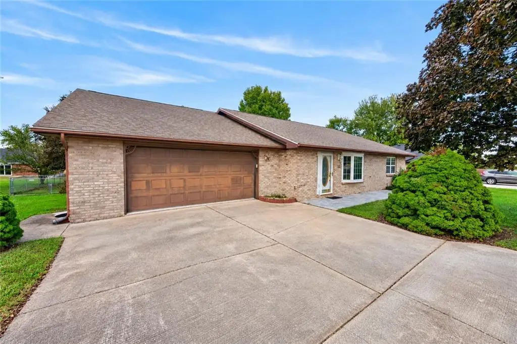 33 Bryant Road, Eldon, MO 65026 - #1