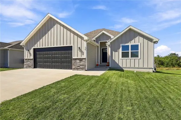 70 SE 451 Road, Warrensburg, MO 64093