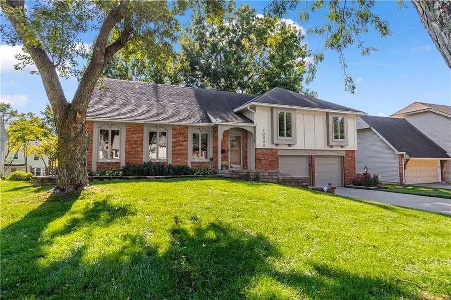10909 W 102nd Street, Overland Park, KS 66214 - #2