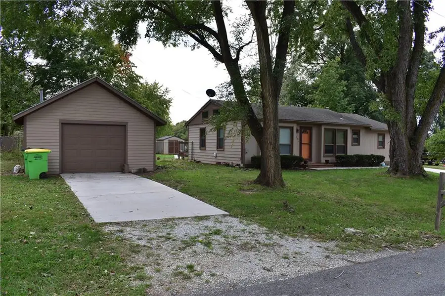 225 King Street, Baldwin City, KS 66006 - #2