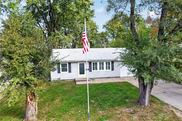 6202 E 147th Terrace, Grandview, MO 64030
