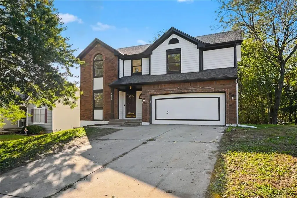6482 NW Valley Drive, Kansas City, MO 64152 - #1
