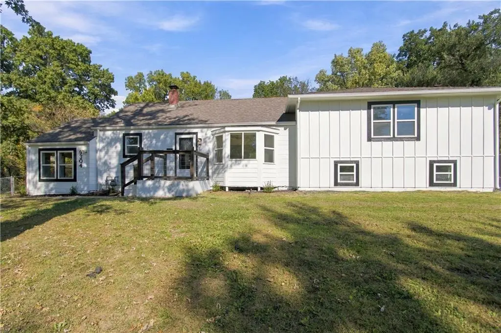 9304 E 68th Terrace, Raytown, MO 64133 - #1