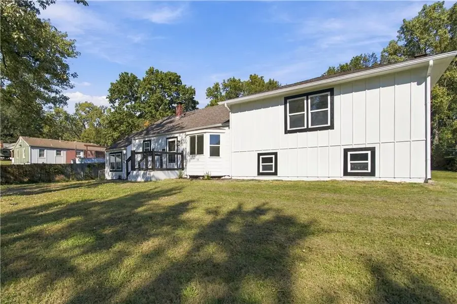 9304 E 68th Terrace, Raytown, MO 64133 - #2