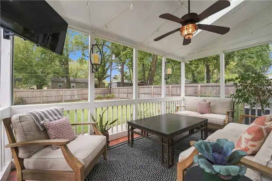 7332 Ash Street, Prairie Village, KS 66208 - #2