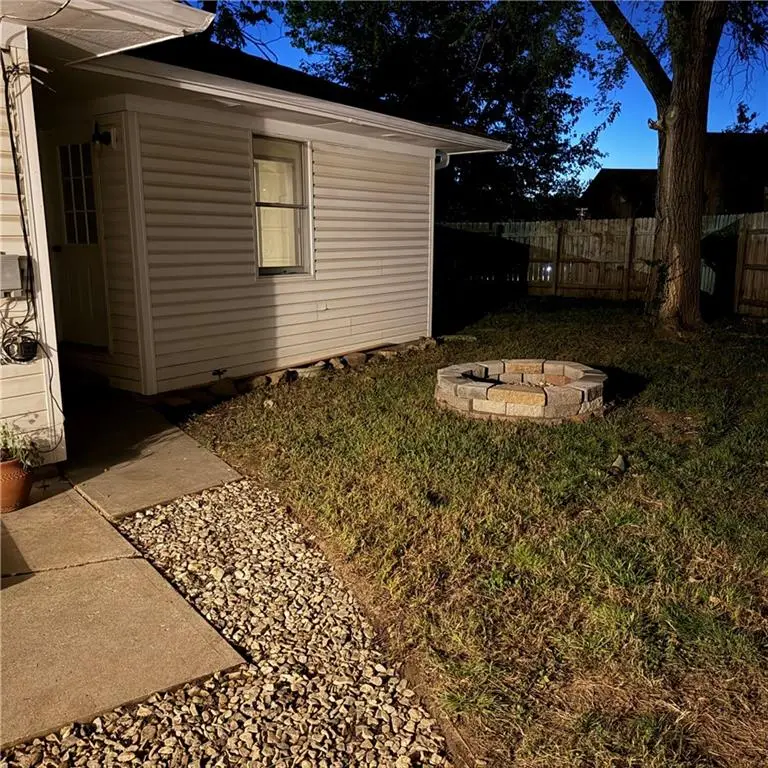 1213 S Maguire Street, Warrensburg, MO 64093 - #2