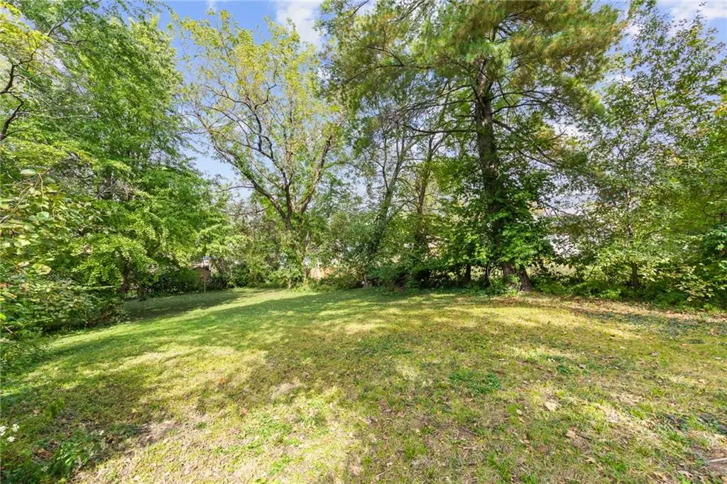 2912 NE 37th Street, Kansas City, MO 64117 - #1