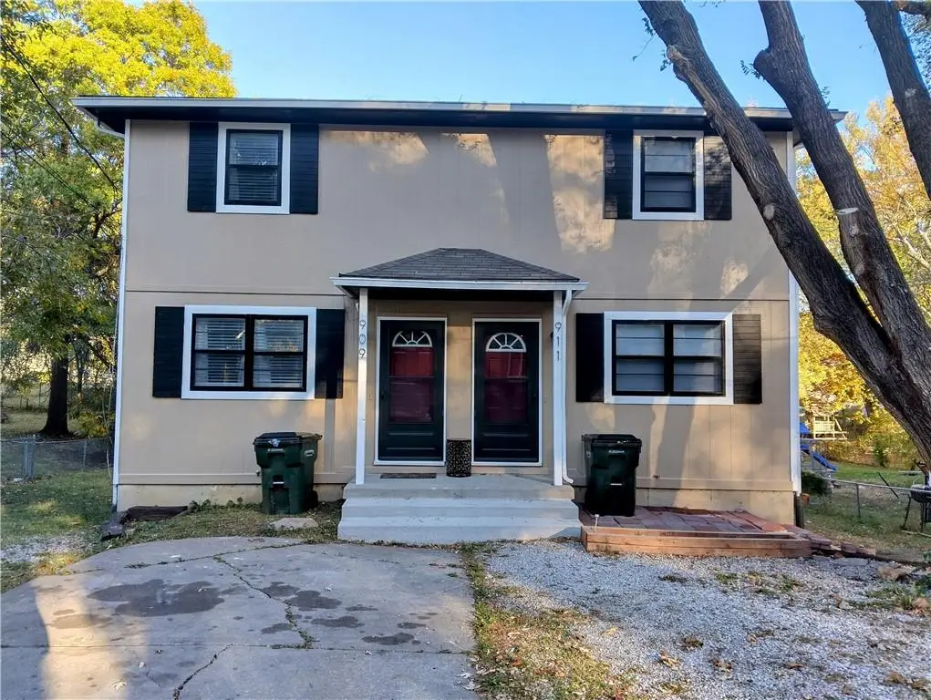 909/911 Madison Street, Leavenworth, KS 66048 - #1