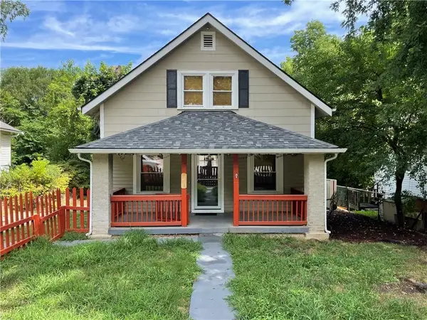 9306 E 9th Street, Independence, MO 64053