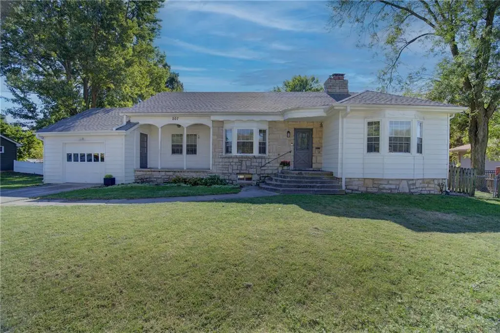 207 SW 3rd Street, Lees Summit, MO 64063 - #1