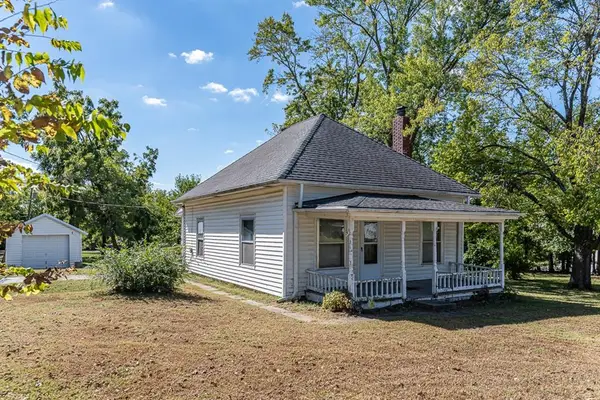 15545 Hickory Street, Basehor, KS 66007
