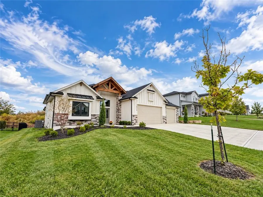 1616 SW 27th Street, Lees Summit, MO 64082 - #2