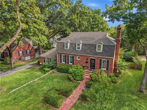 6837 Linden Street, Prairie Village, KS 66208