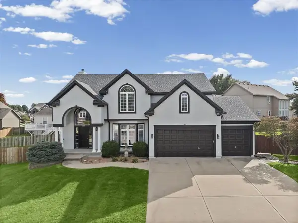 1703 NE 181st Terrace, Smithville, MO 64089