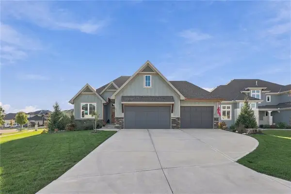 9401 W 169th Street, Overland Park, KS 66085