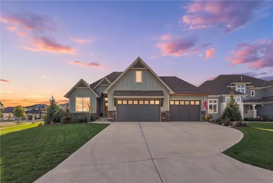 9401 W 169th Street, Overland Park, KS 66085 - #2