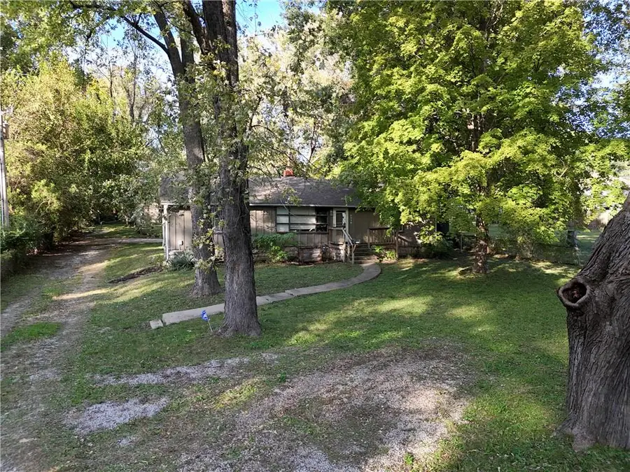 9318 E 79th Street, Raytown, MO 64138 - #2