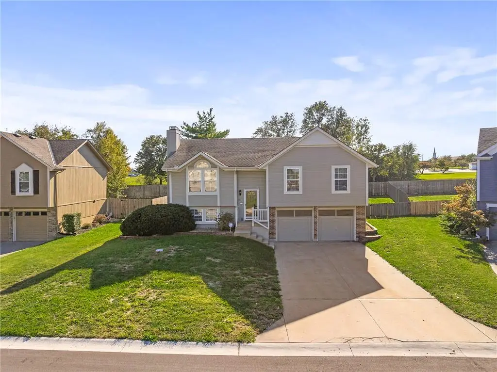 2513 SE Winchester Drive, Lees Summit, MO 64063 - #1