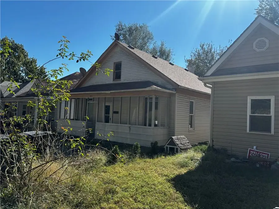 614 Hardin Street, Saint Joseph, MO 64505 - #3