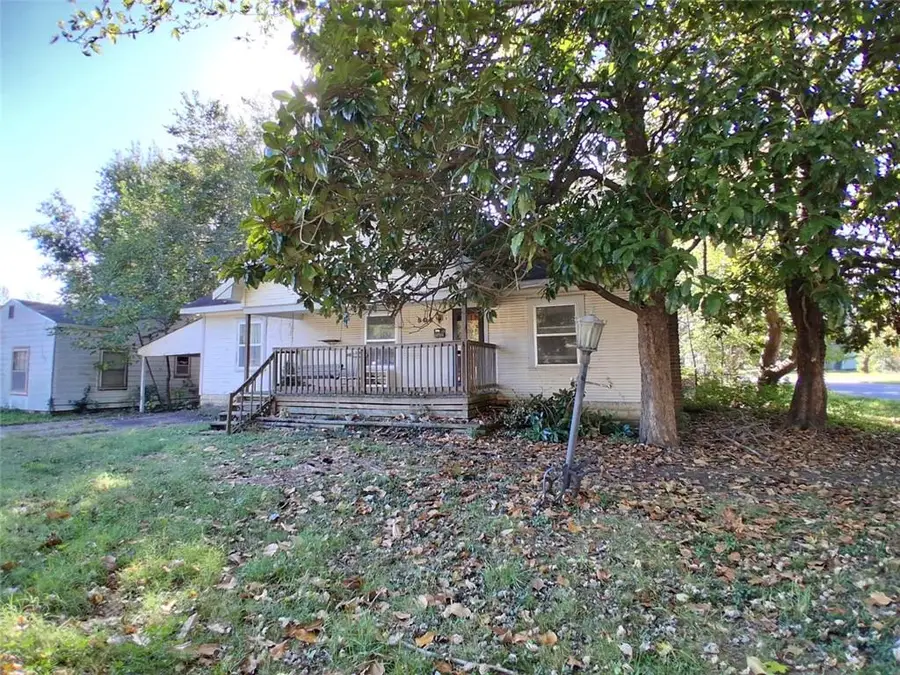 502 E 21st Street, Pittsburg, KS 66762 - #3