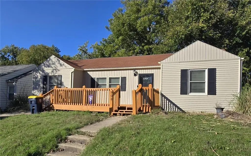 908 NE 44th Terrace, Kansas City, MO 64116 - #1