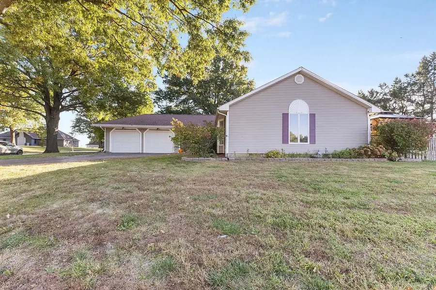 44 Hubbard Place, Lathrop, MO 64465 - #2