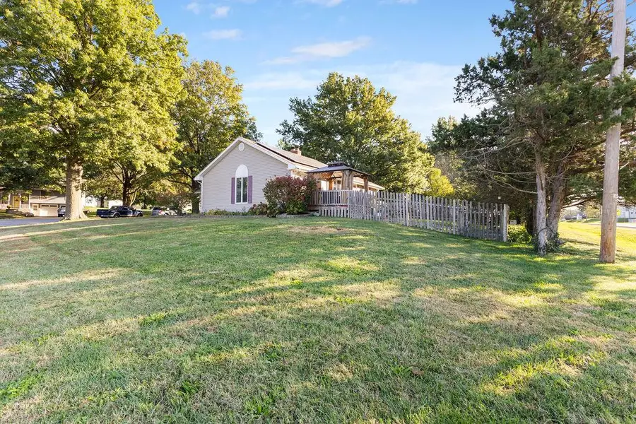 44 Hubbard Place, Lathrop, MO 64465 - #3
