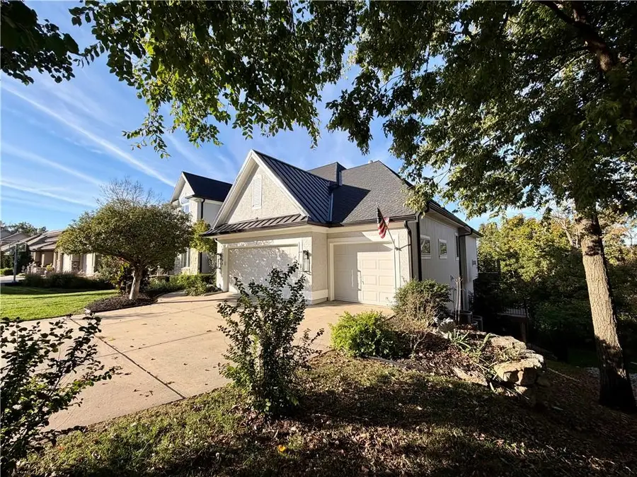2796 W 162nd Street, Stilwell, KS 66085 - #2