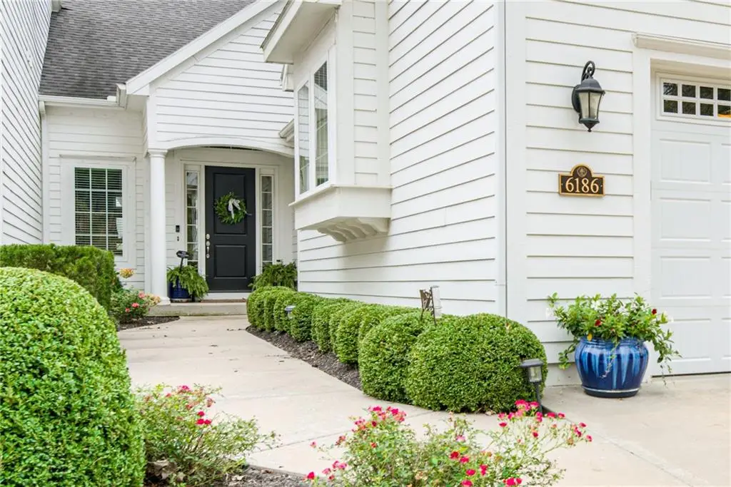 6186 Lime Stone Court, Parkville, MO 64152 - #1