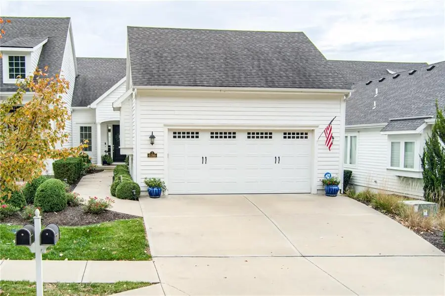 6186 Lime Stone Court, Parkville, MO 64152 - #3