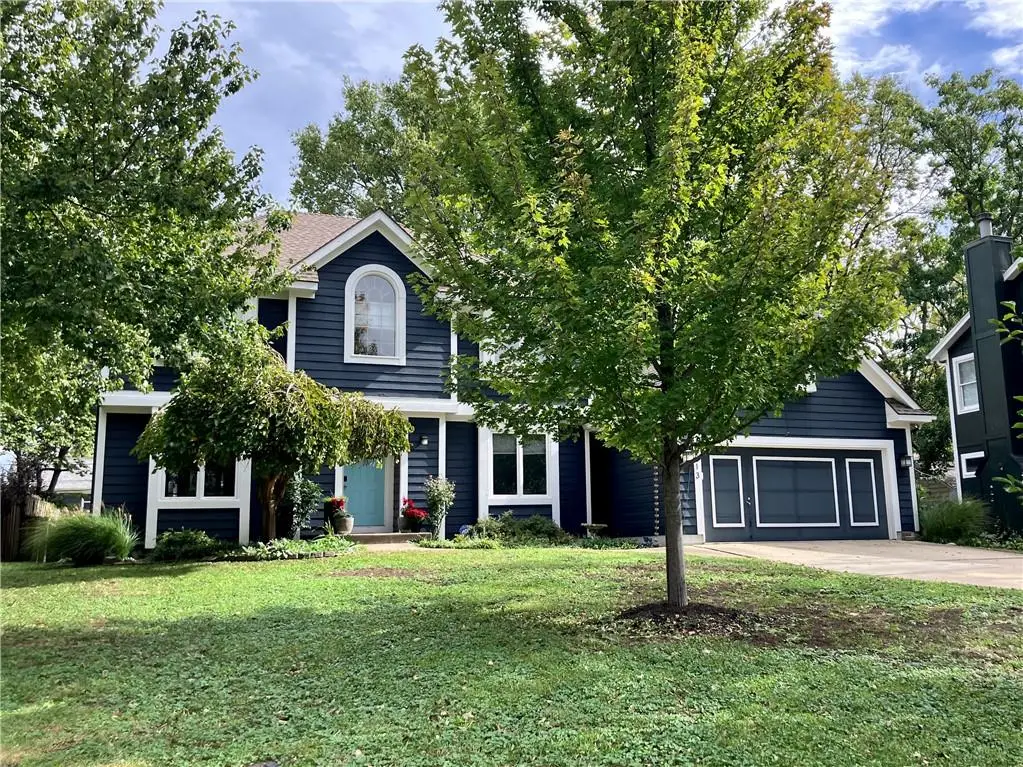 5813 Robinson Lane, Overland Park, KS 66202 - #1