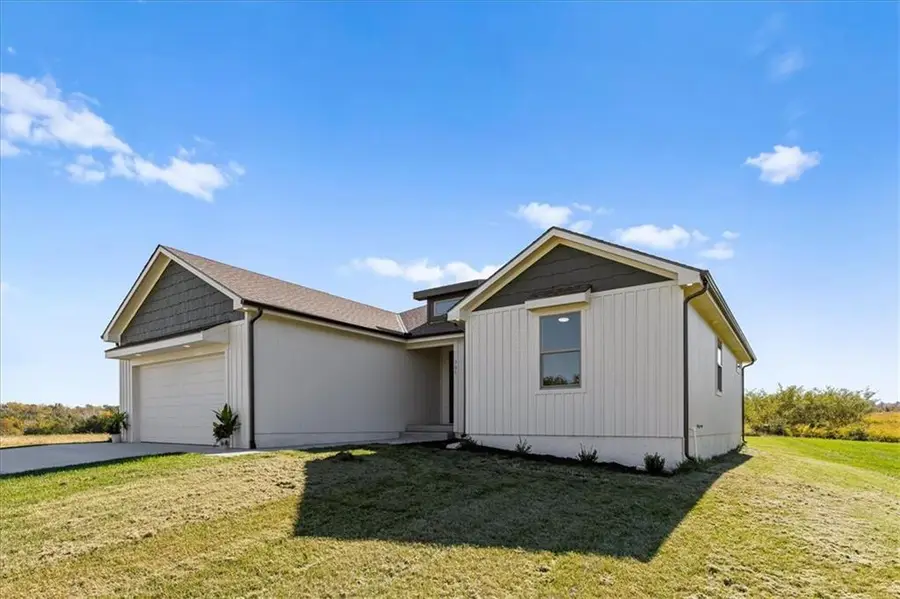 701 SE 21st Street, Oak Grove, MO 64075 - #2