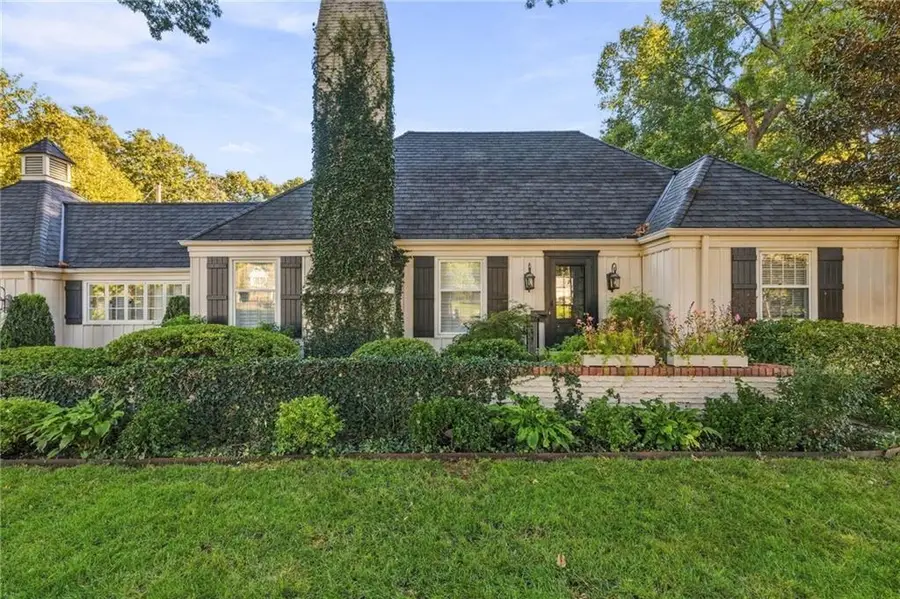 6645 Wyoming Street, Kansas City, MO 64113 - #2