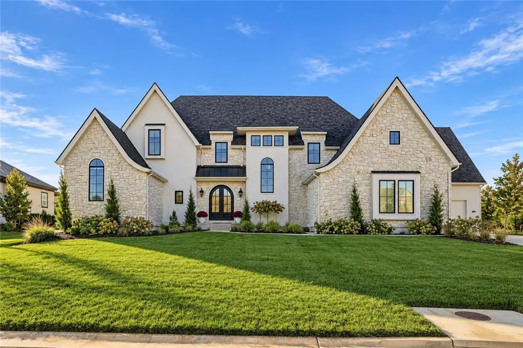 10611 W 173rd Terrace, Overland Park, KS 66221 - #1