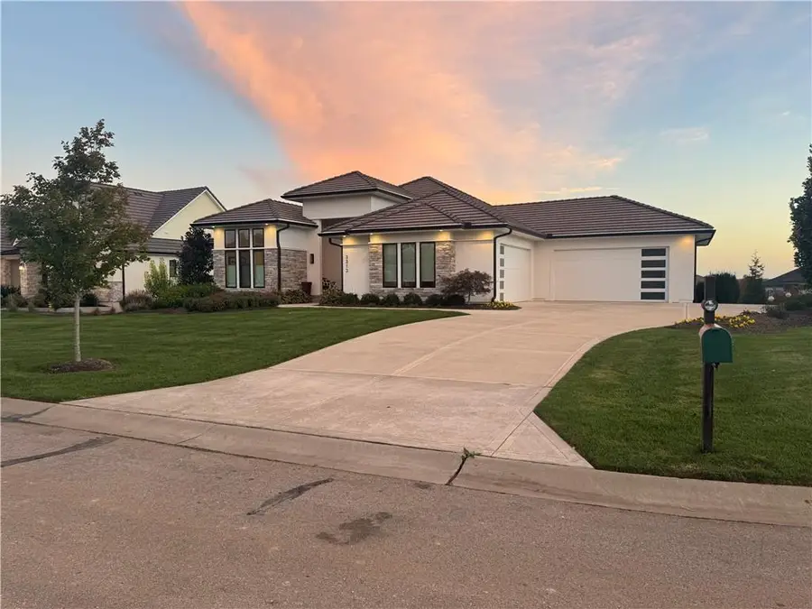 3313 W 149th Street, Leawood, KS 66224 - #2